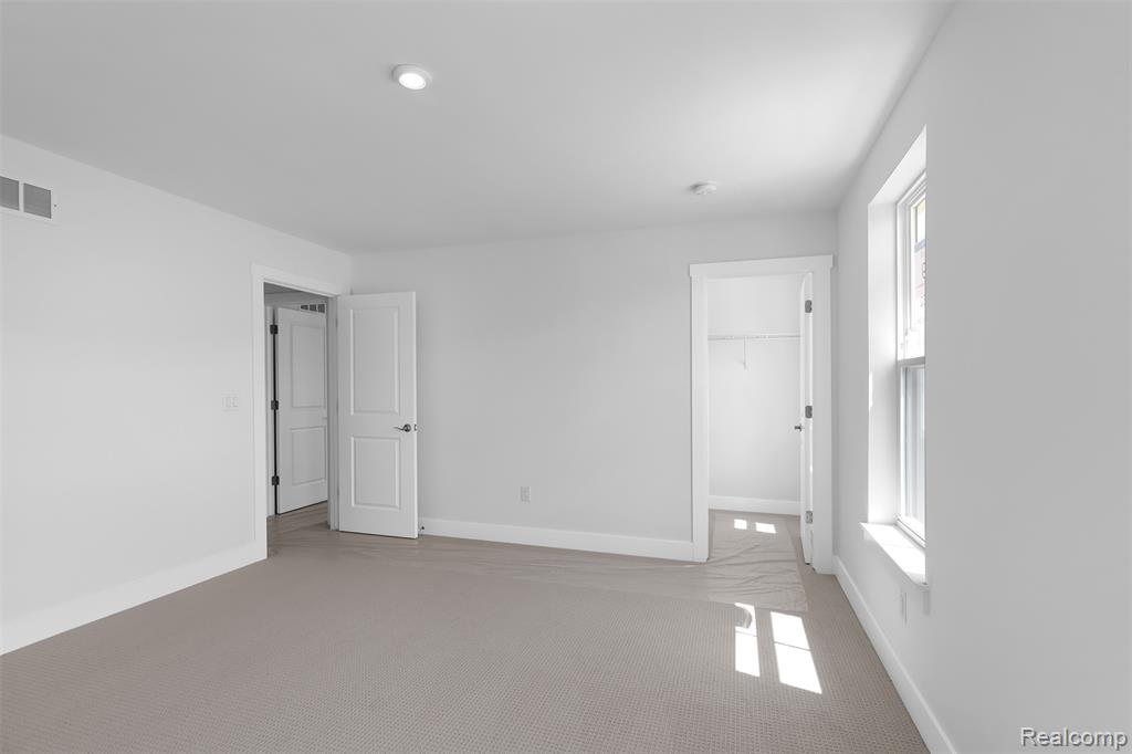 5332 Trail Vista Dr, West Bloomfield, MI 48323 — Photo 31