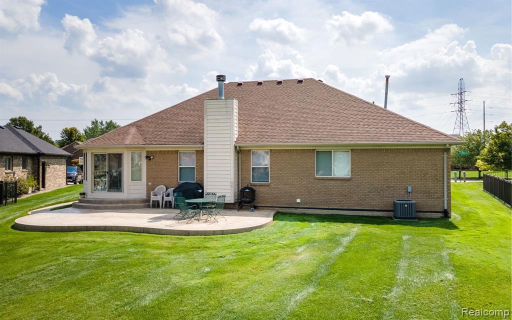 51031 HOOK Drive, Macomb, MI 48042 — Photo 46