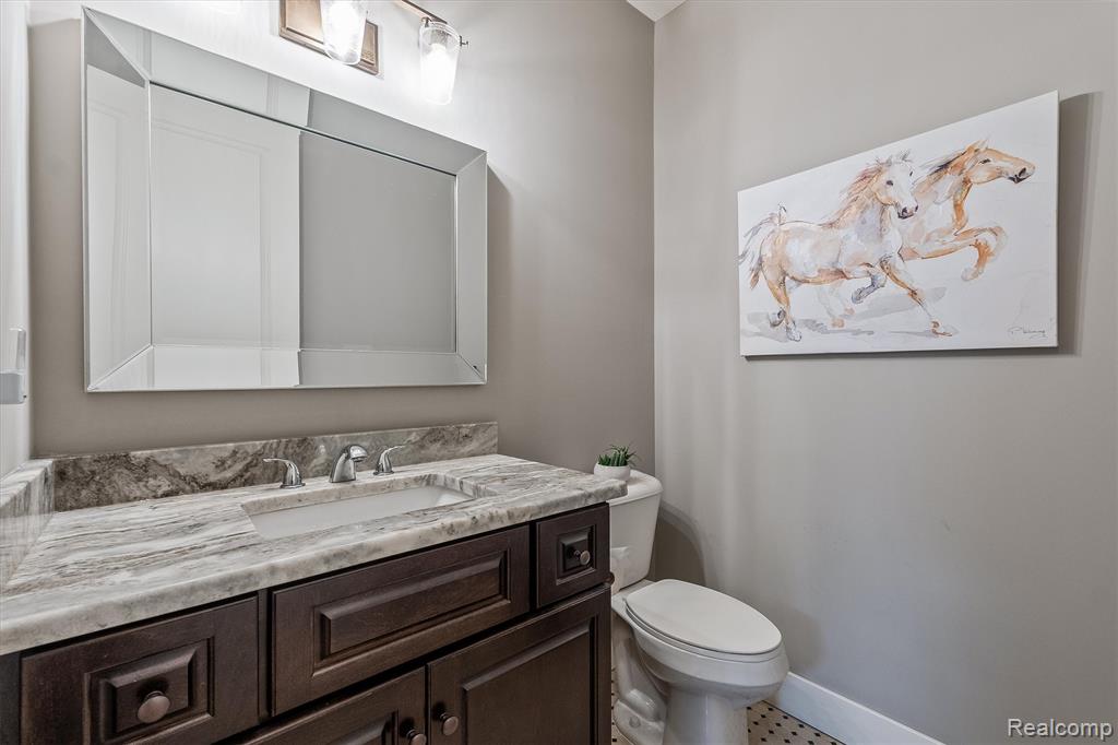 2094 Westridge Drive, Utica, MI 48316 — Photo 37