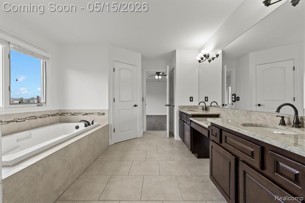 54381 Pelican Lane, Shelby Twp, MI 48315 — Photo 35