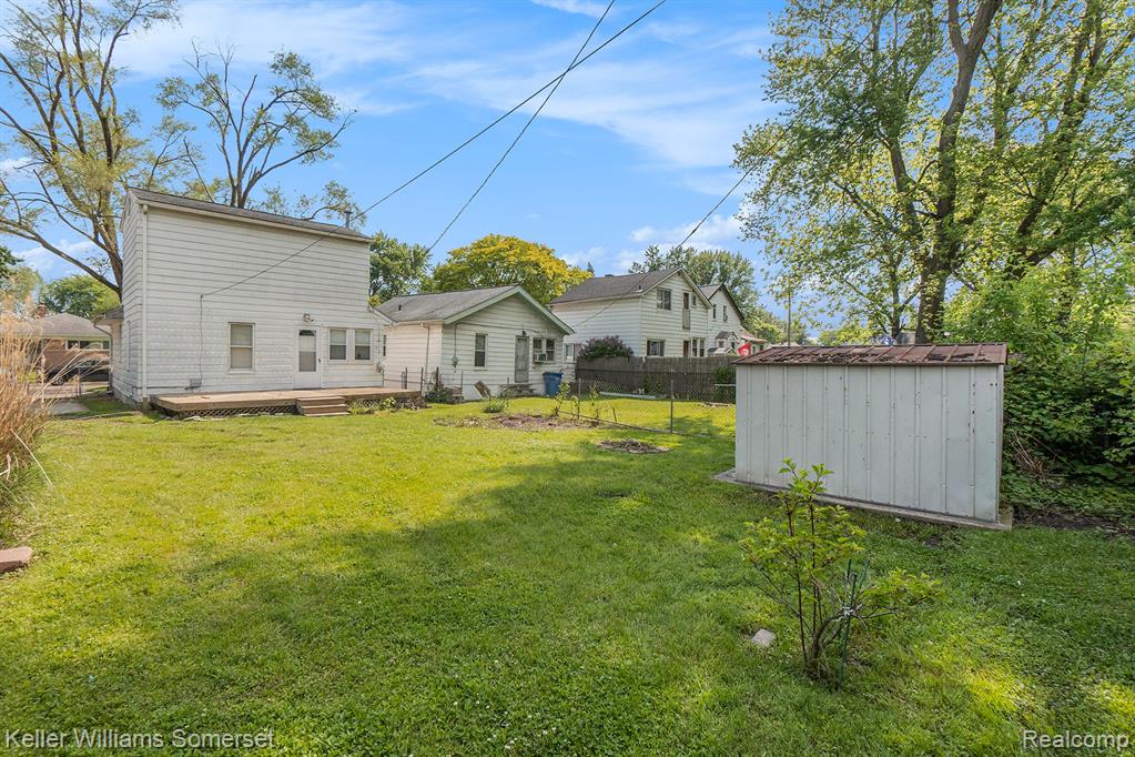 8233 Meadow Avenue, Warren, MI 48089 — Photo 15