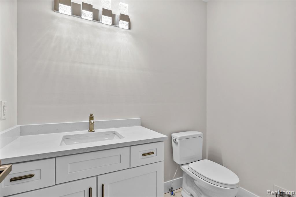 20249 Beacon Way, Northville, MI 48167 — Photo 12