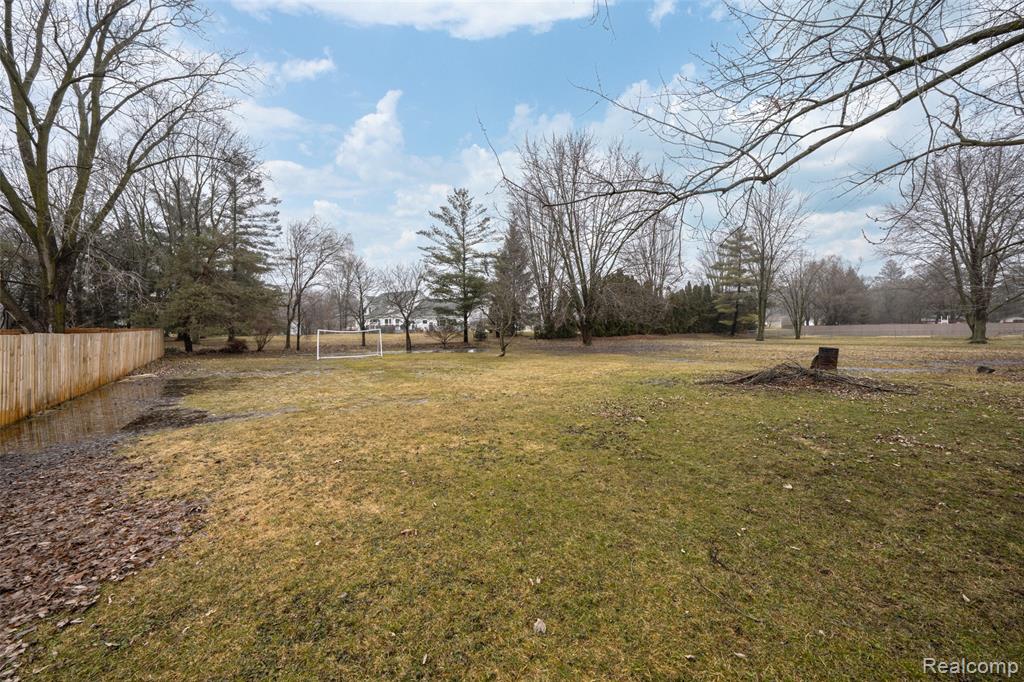 2138 Gratiot Boulevard, Marysville, MI 48040 — Photo 2