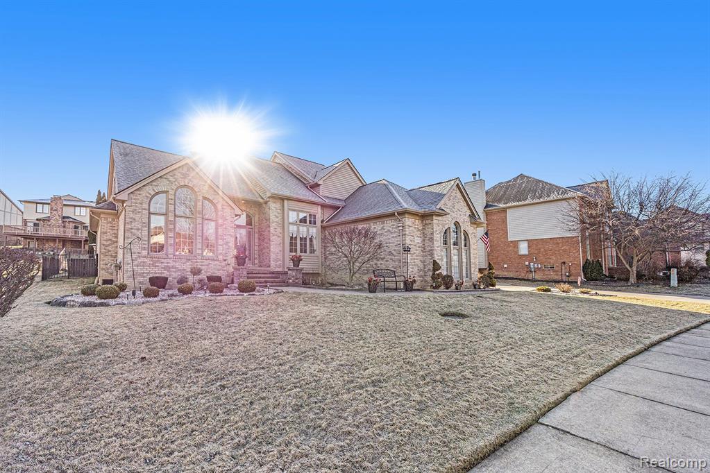55670 PARKVIEW Drive, Shelby Twp, MI 48316 — Photo 4