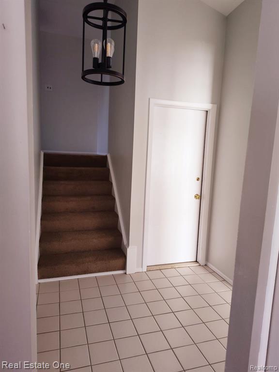 4243 FROSTWOOD Court, Troy, MI 48098 — Photo 12