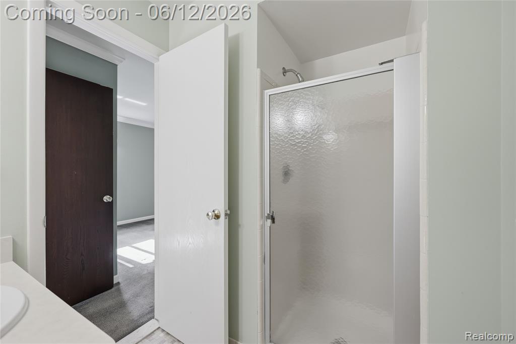 640 Longfellow Drive, Troy, MI 48085 — Photo 27