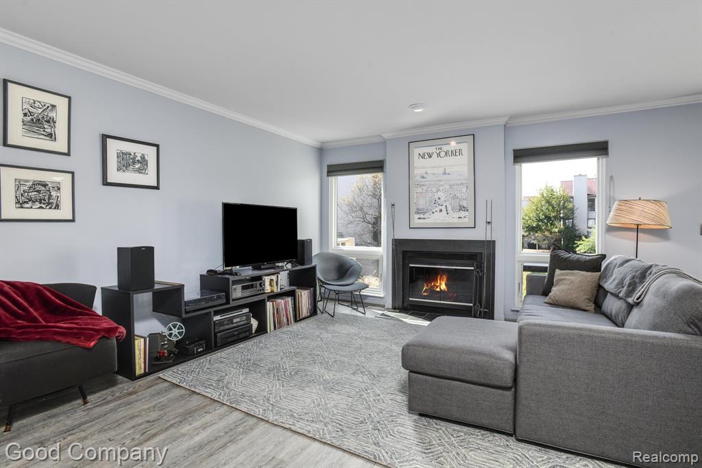 617 ASHLEY Circle, Rochester Hills, MI 48307 — Photo 5