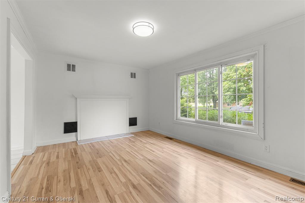9032 Arlington Drive, Ypsilanti, MI 48198 — Photo 4