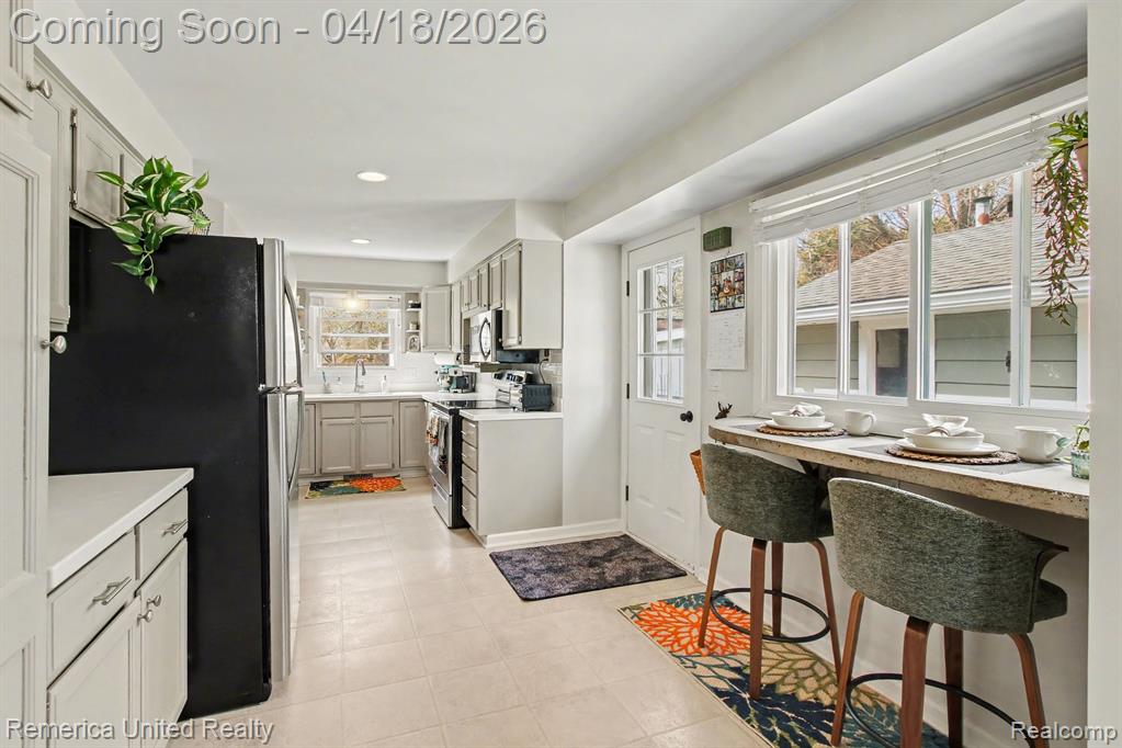 6912 Cheddar Valley Drive, Brighton, MI 48116 — Photo 9