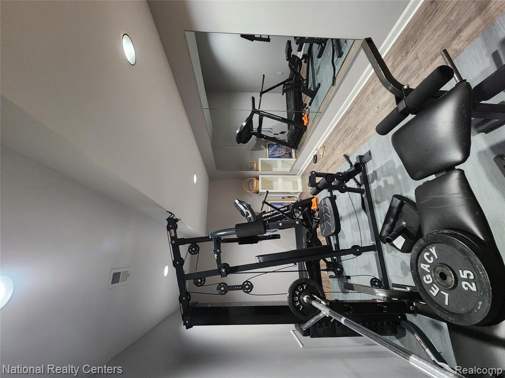 47348 CIDER MILL Drive, Novi, MI — Photo 16