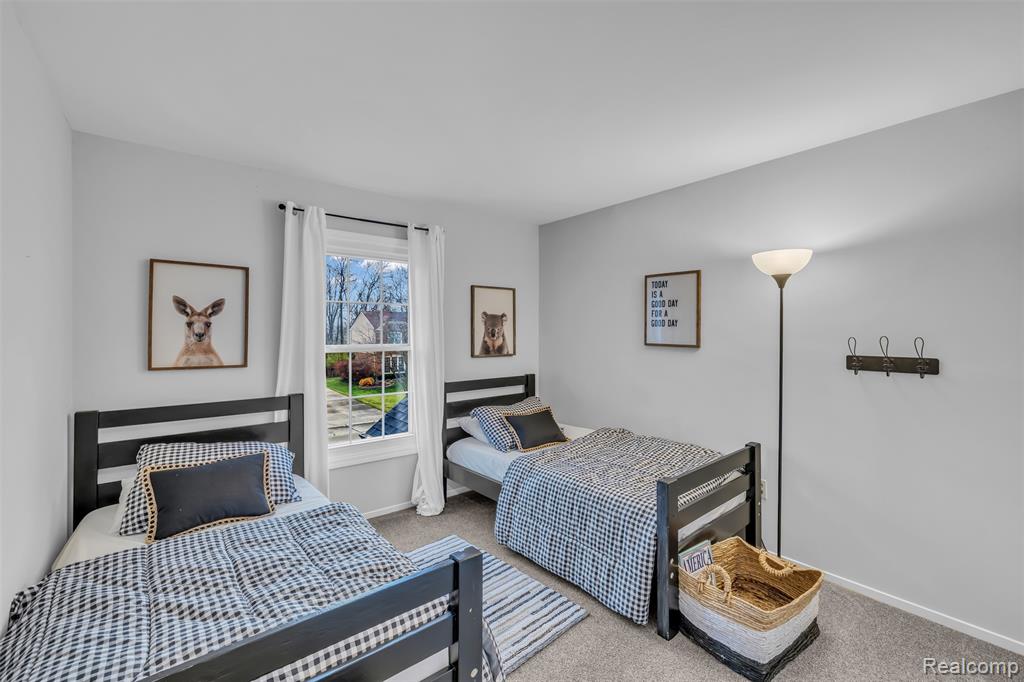 45077 Roundview Drive, Novi, MI — Photo 31