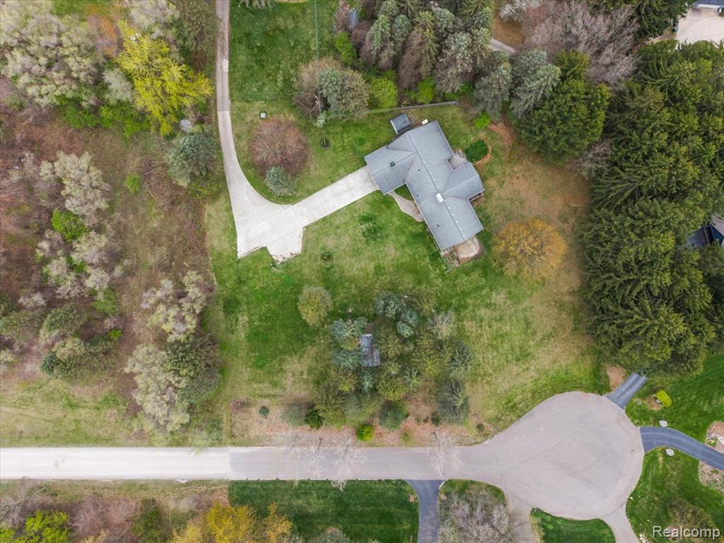 865 N Lapeer Road, Lake Orion, MI 48362 — Photo 45