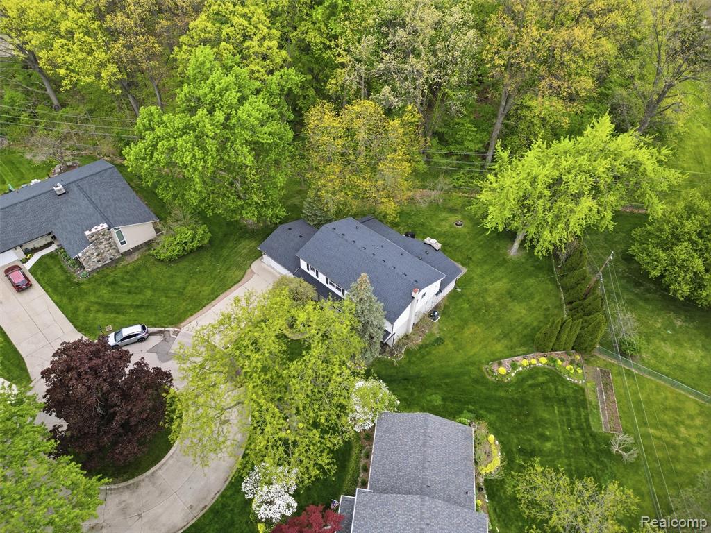 37296 Maple Leaf Court, Clinton Twp, MI 48036 — Photo 59
