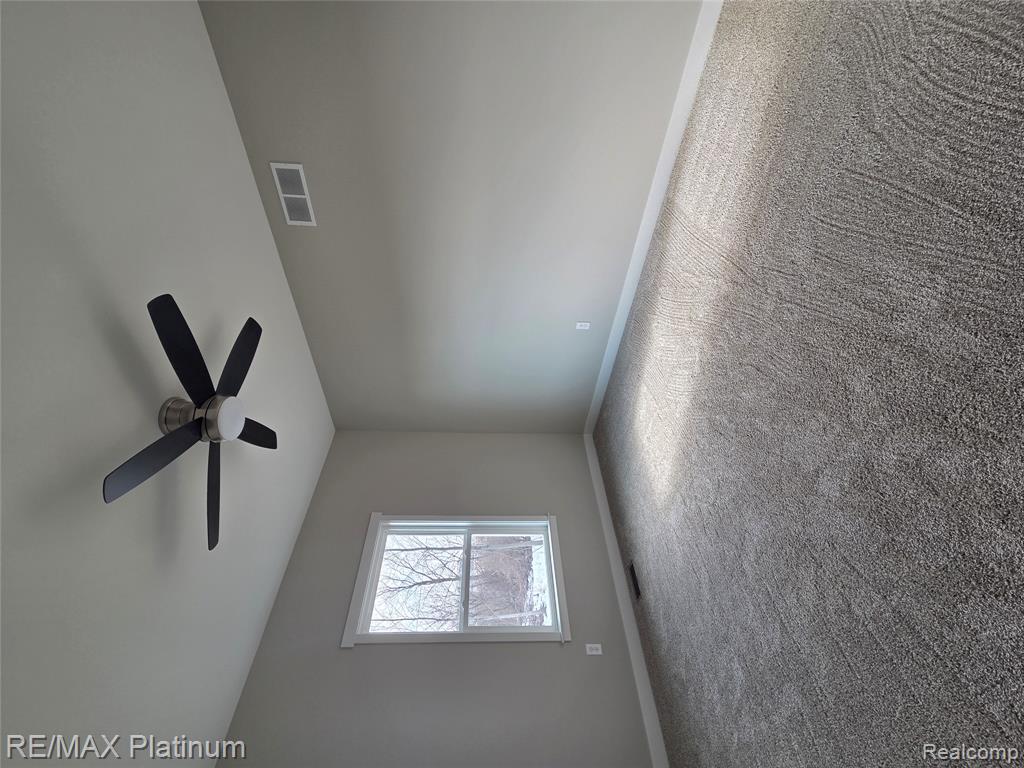 7494 SKYLAR Court, Swartz Creek, MI 48473 — Photo 9