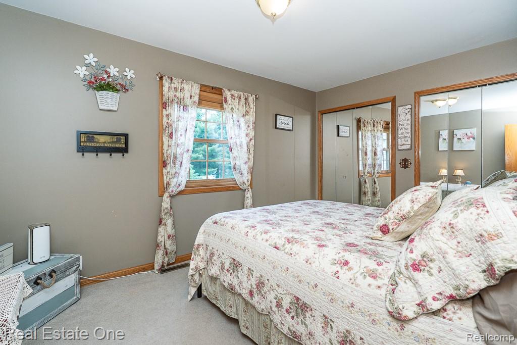58900 12 Mile Road, New Hudson, MI 48165 — Photo 12