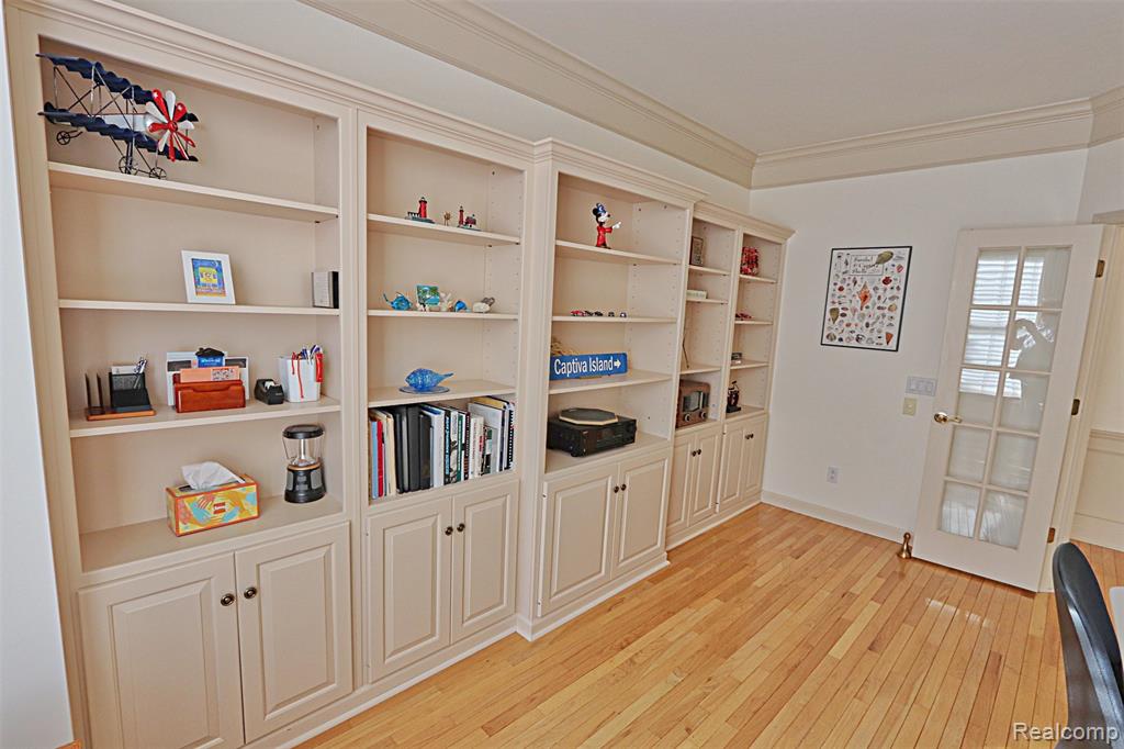 16418 Cypress Court, 54, Northville, MI 48168 — Photo 21