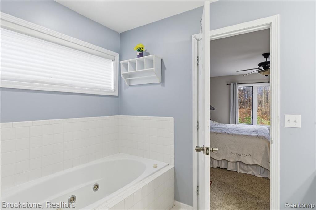 9748 Forest Ridge Drive, Clarkston, MI 48348 — Photo 36