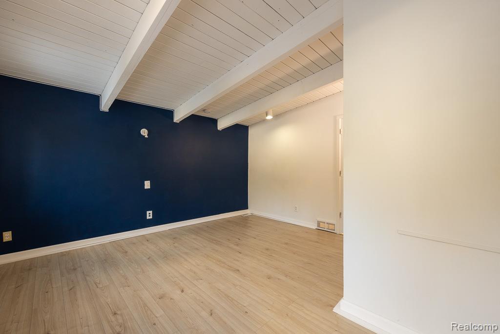 6005 Upper Straits Boulevard, West Bloomfield, MI 48324 — Photo 51