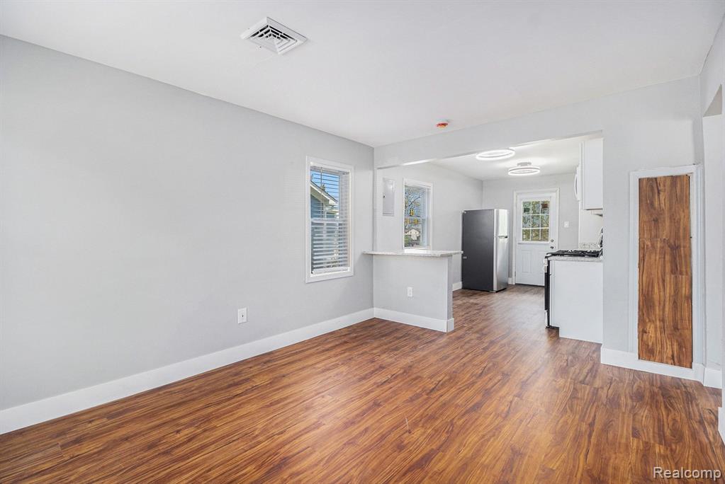 604 Montana Avenue, Pontiac, MI 48341 — Photo 5