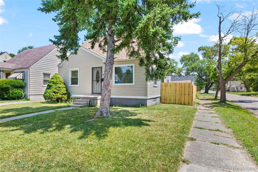 8600 Heyden Street, Detroit, MI 48228 — Photo 3