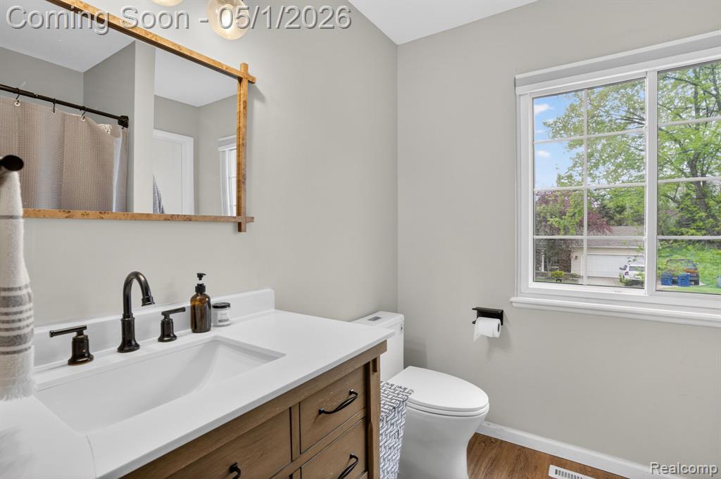 301 Lindenwood Drive, Linden, MI 48451 — Photo 36