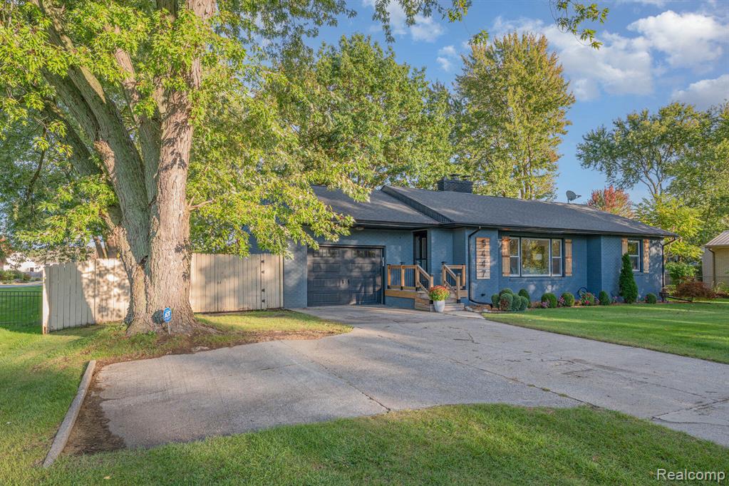 5447 Kasemeyer Road, Bay City, MI 48706 — Photo 3