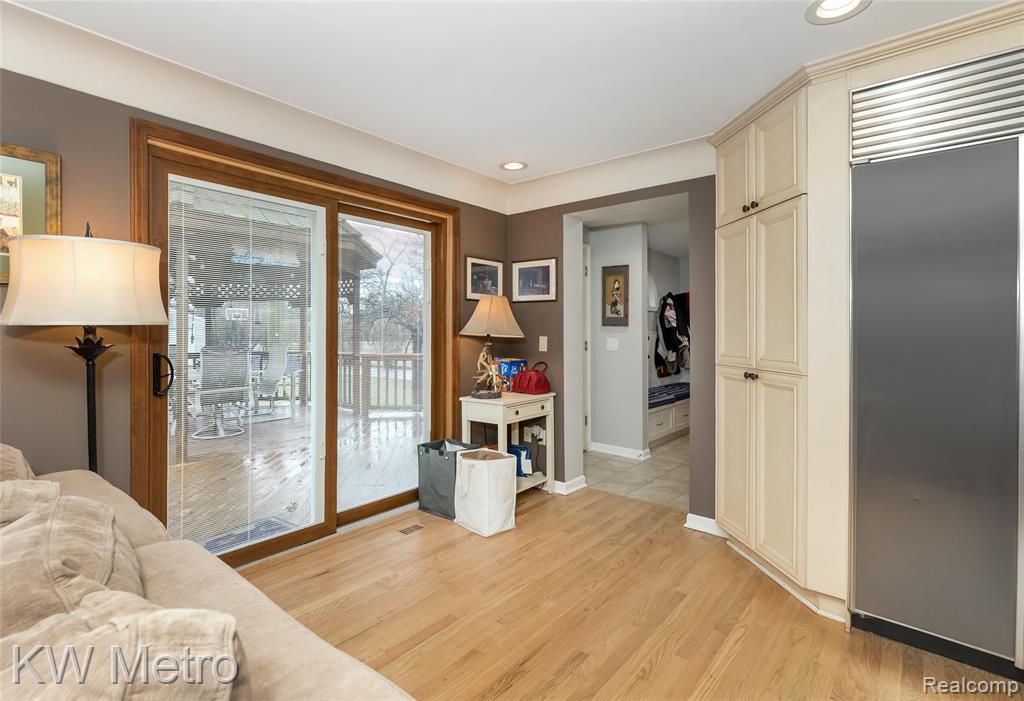 85 Stalwart Drive, Troy, MI 48098 — Photo 16