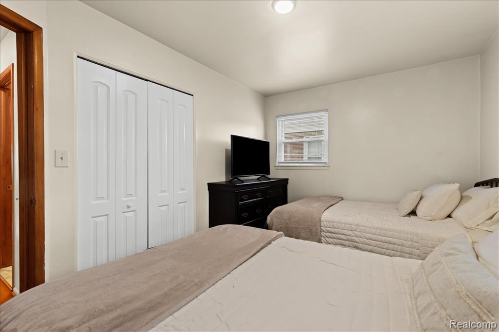 673 Winchester Avenue, Lincoln Park, MI 48146 — Photo 30