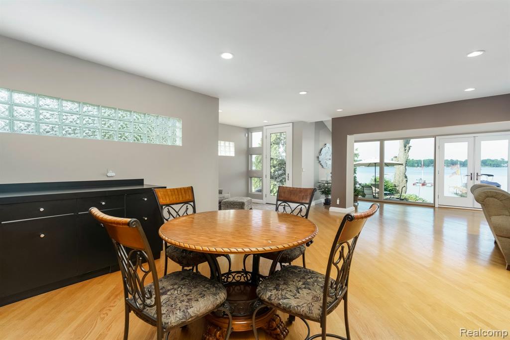 775 Lyle Drive, Waterford, MI 48327 — Photo 19