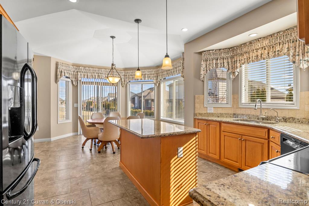 56546 CLEARSTONE Drive, Macomb, MI 48042 — Photo 19