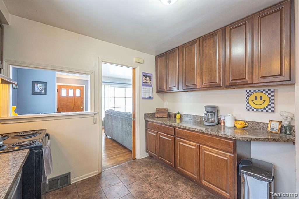 1228 ELBRIDGE Street, Ypsilanti, MI 48197 — Photo 10