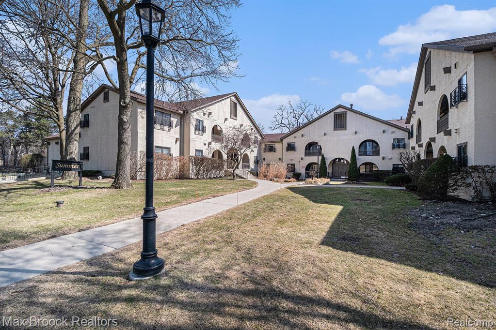 42160 WOODWARD Avenue, 25, Bloomfield Hills, MI 48304 — Photo 20