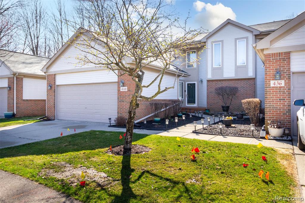 448 Ravencrest Lane, 50, Westland, MI — Photo 2