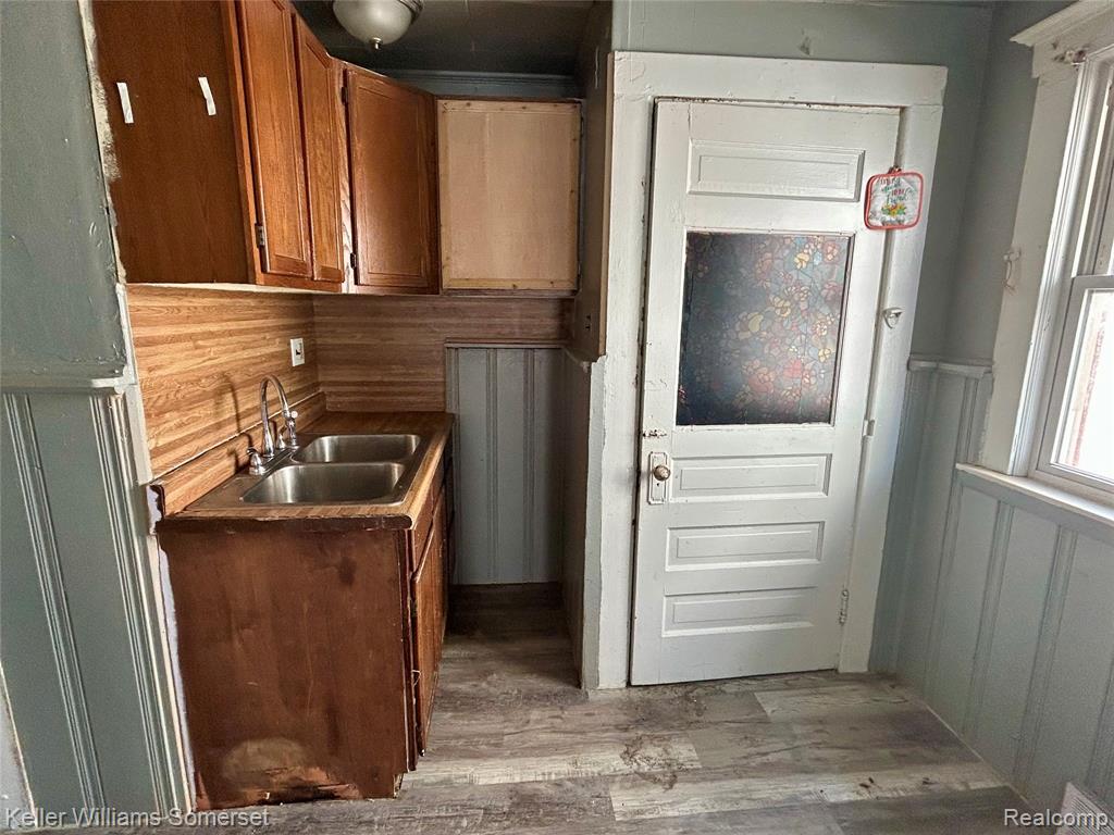 50 E ROCKWOOD Street, Ecorse, MI 48229 — Photo 12