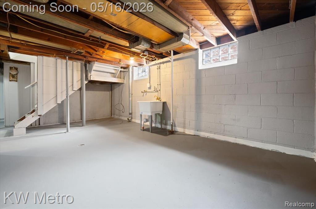 654 Kings Highway, Lincoln Park, MI 48146 — Photo 24