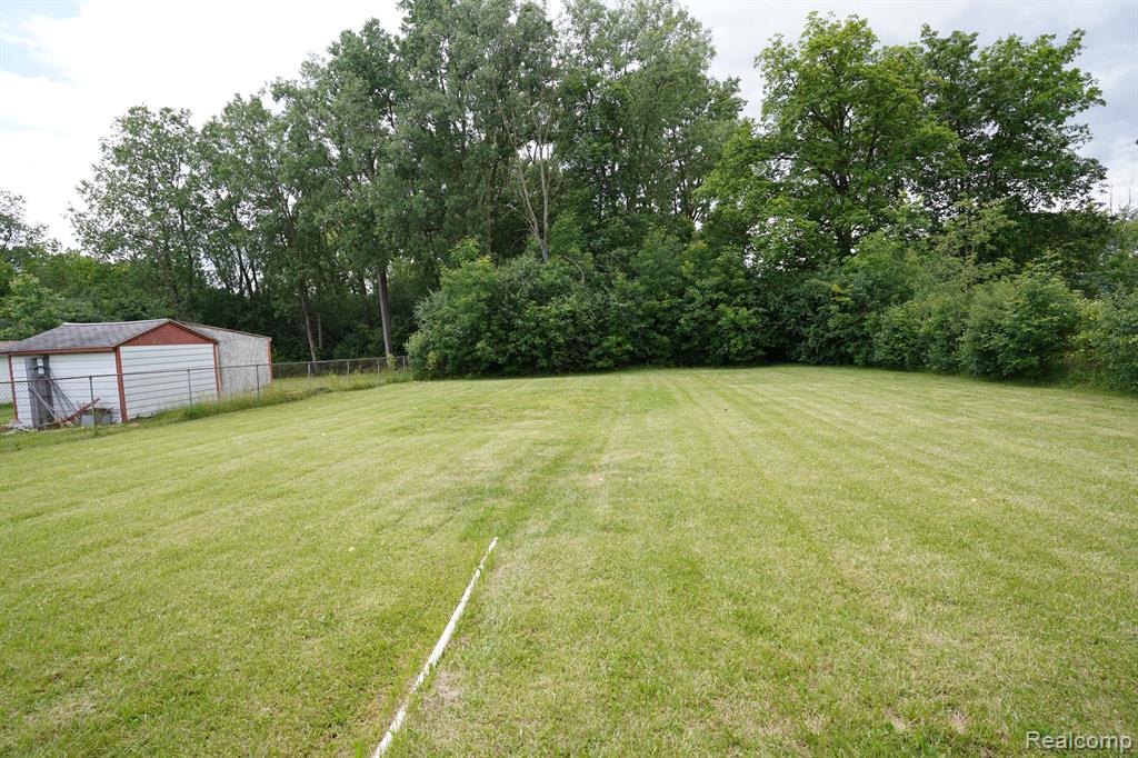 5383 NASSER Street, Flint, MI 48505 — Photo 10