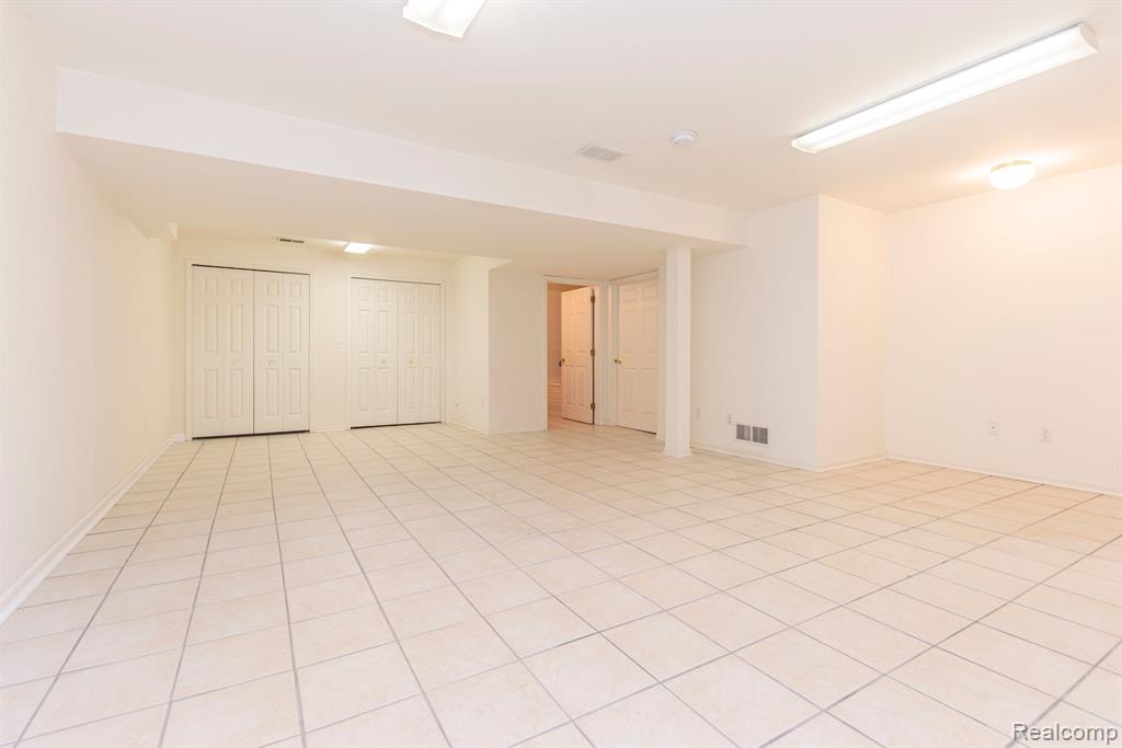 4036 BOULDER POND Drive, 15, Ann Arbor, MI 48108 — Photo 42