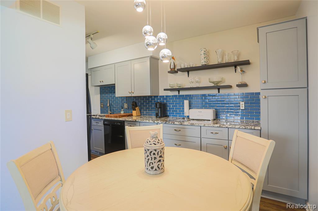 68152 Rosewood Lane, Richmond, MI 48062 — Photo 4