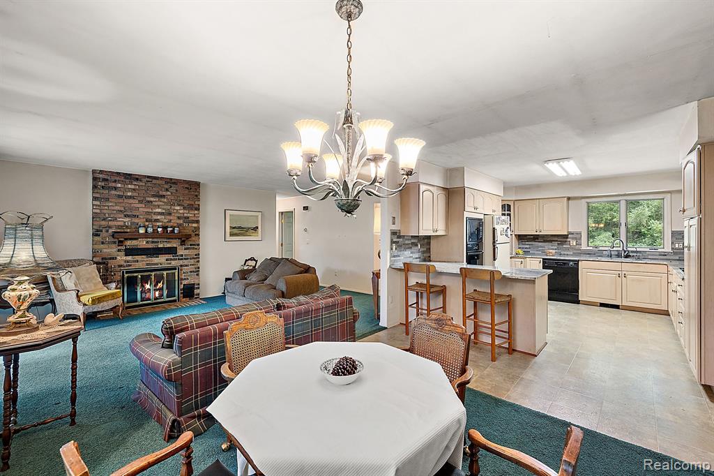 6152 GOLF CLUB Road, Howell, MI 48843 — Photo 17