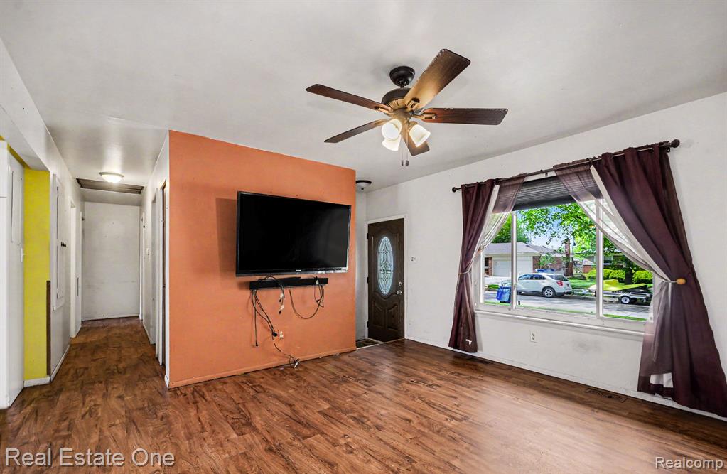 4508 Buckingham Drive, Warren, MI 48092 — Photo 5
