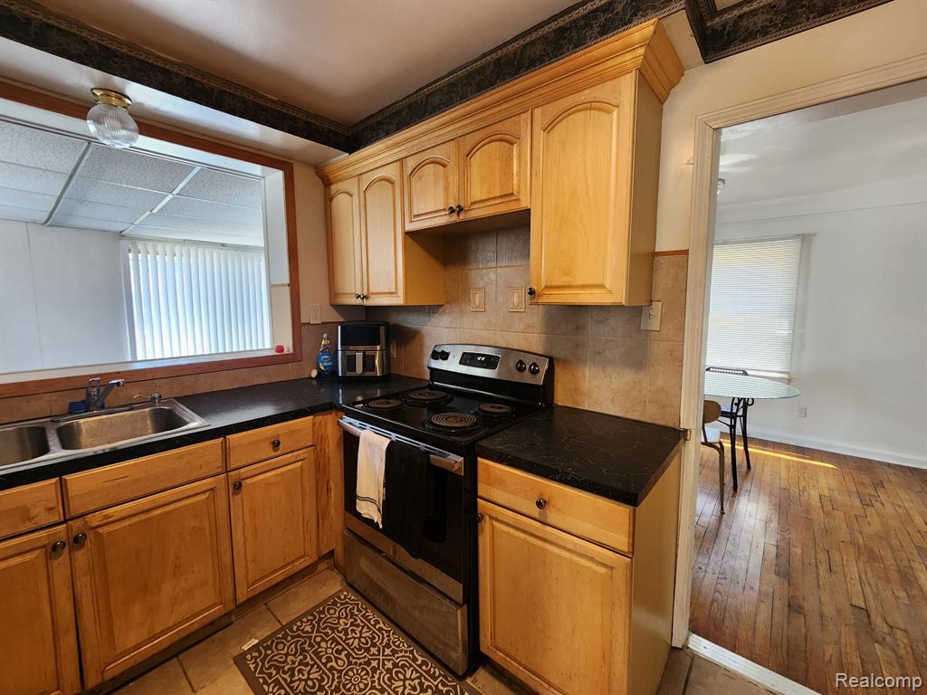 9262 Piedmont Street, Detroit, MI 48228 — Photo 21