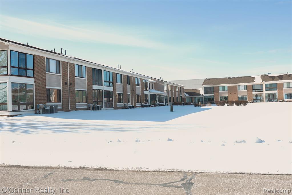 1660 River Road, 53, Marysville, MI 48040 — Photo 27