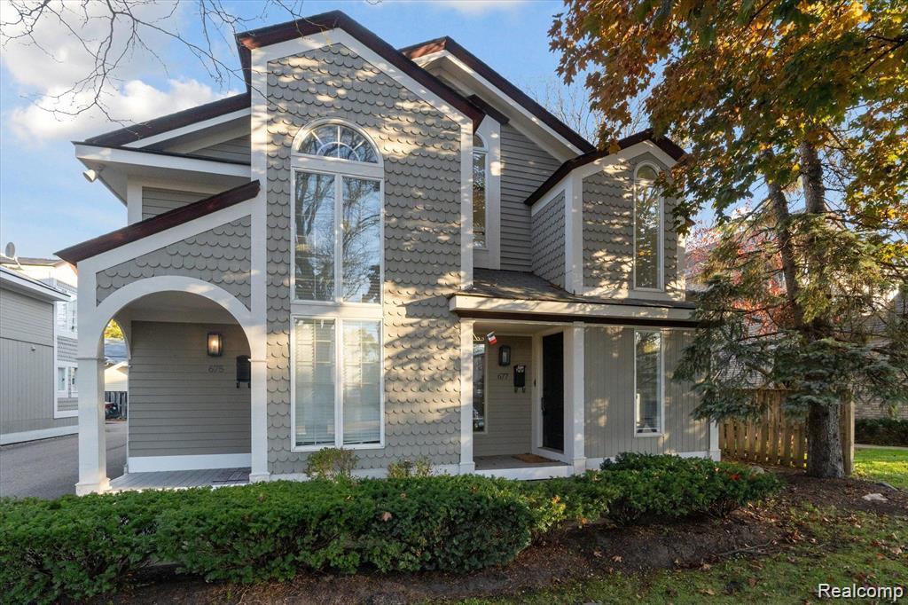 677 E Lincoln Street, Birmingham, MI 48009