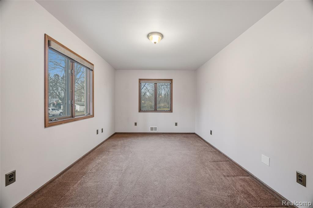 21650 Telegraph Road, Romulus, MI 48174 — Photo 7