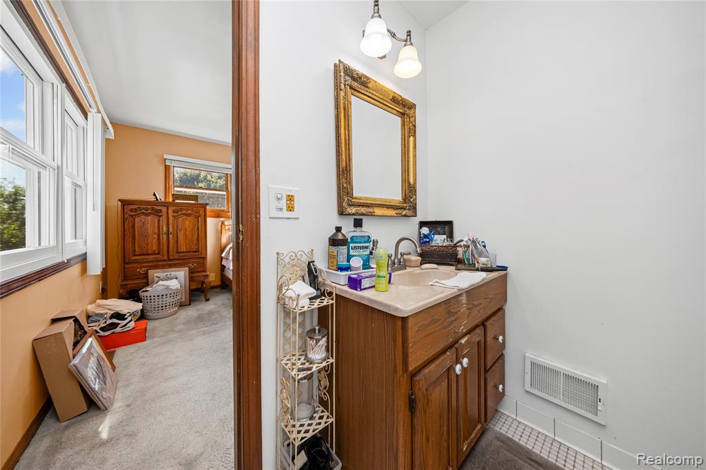 2762 N Harris Road, Ypsilanti, MI 48198 — Photo 17