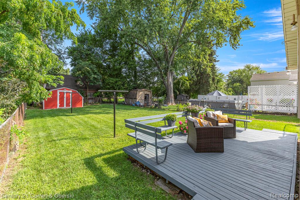 4900 Lakeview Avenue, West Bloomfield, MI 48324 — Photo 20