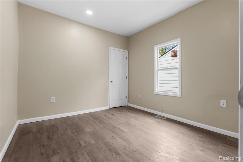 18030 Mackay Street, Detroit, MI 48234 — Photo 21