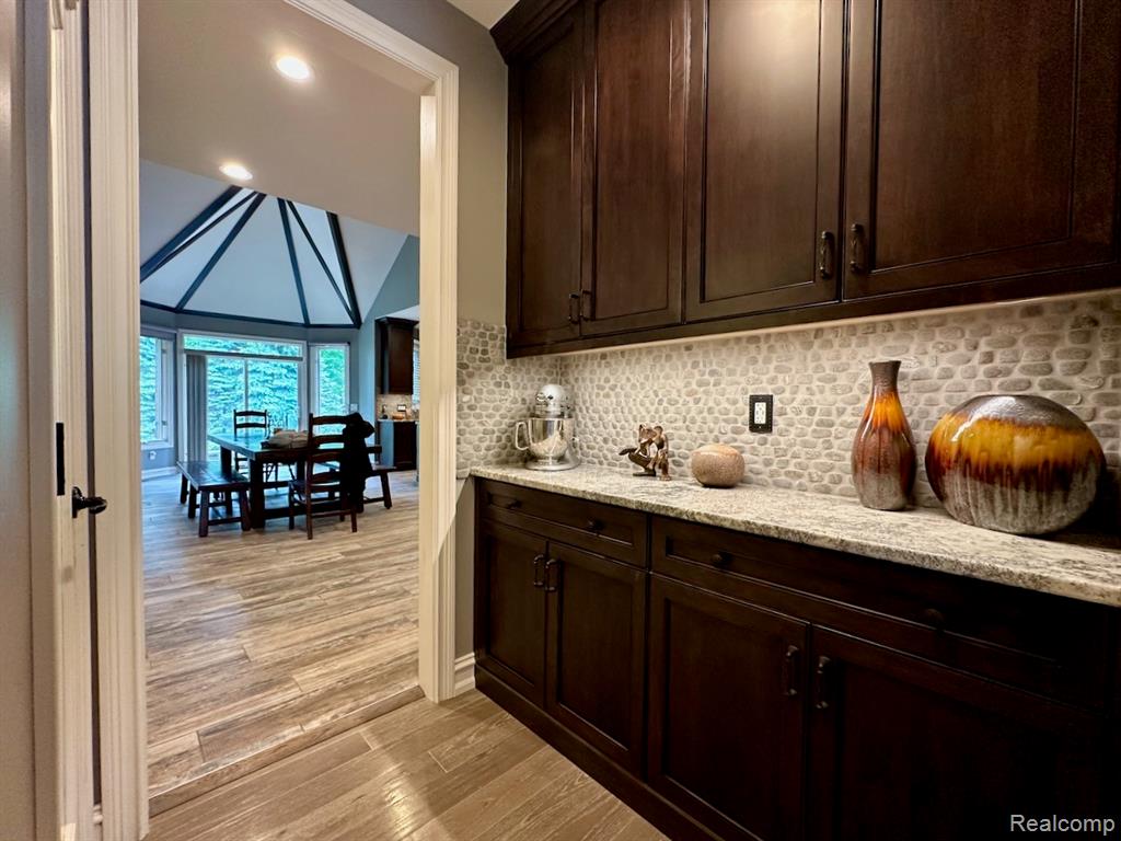52006 Finch Court, Shelby Twp, MI 48315 — Photo 15