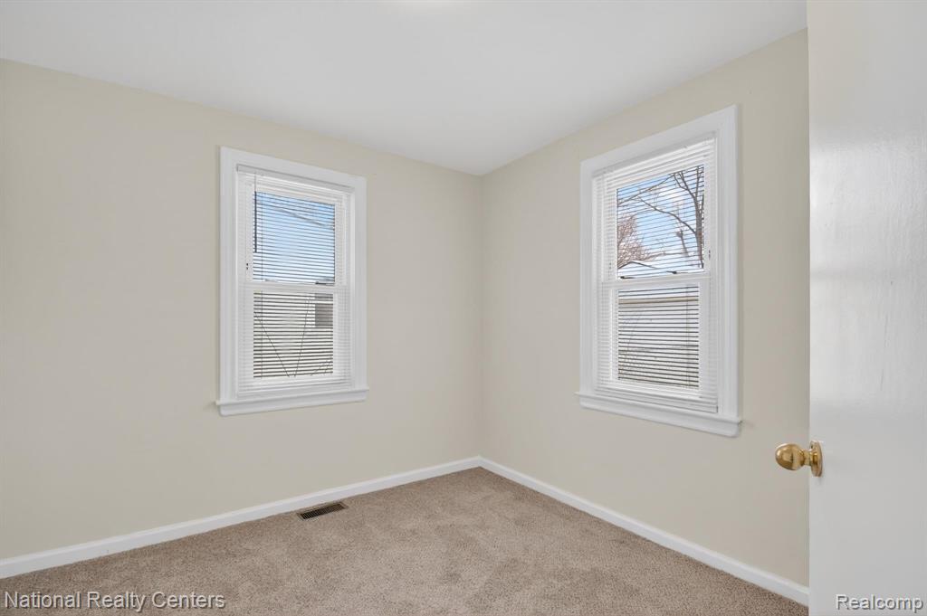 5672 N Linville Street, Westland, MI — Photo 16