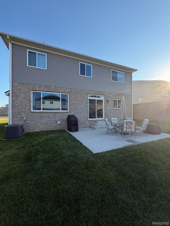 5273 Marie Lane, Sterling Heights, MI 48310 — Photo 2